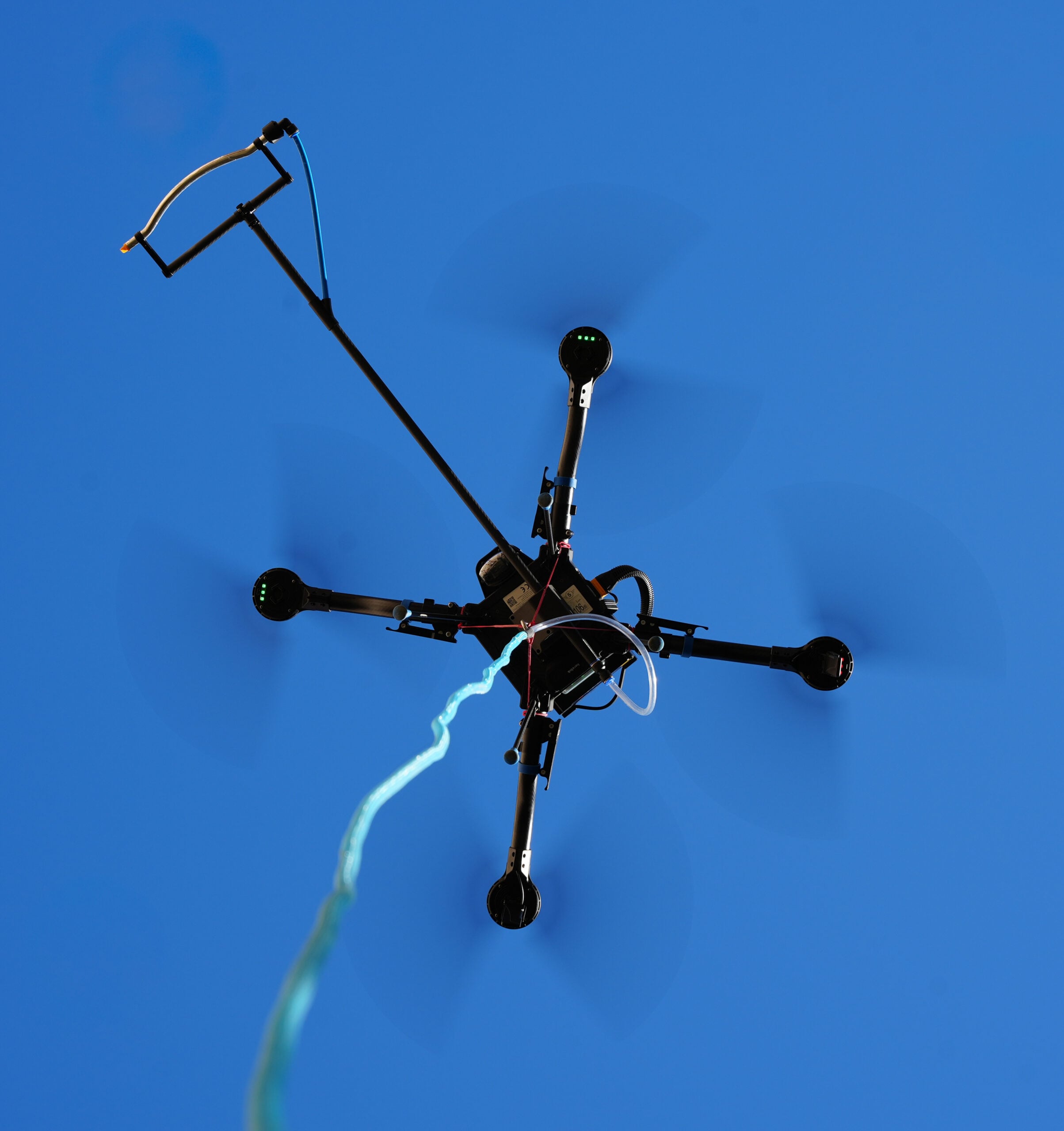 drone de démoussage puisant