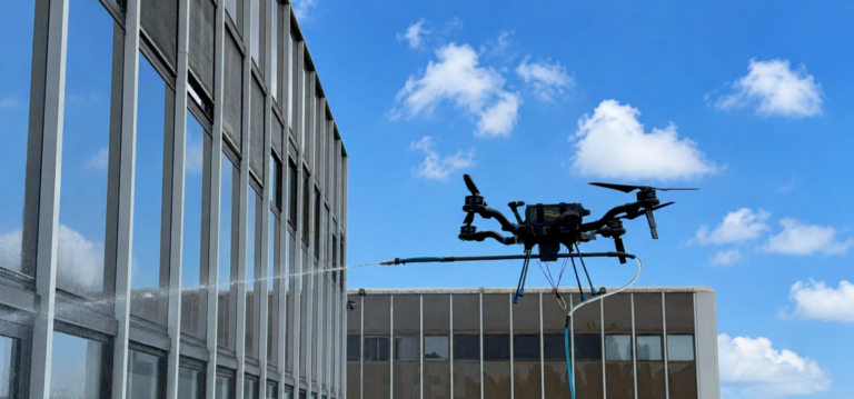 drone pour nettoyage